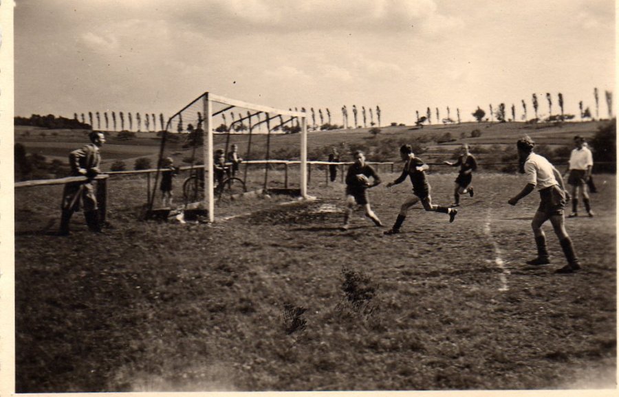 Fussballplatz 1930
