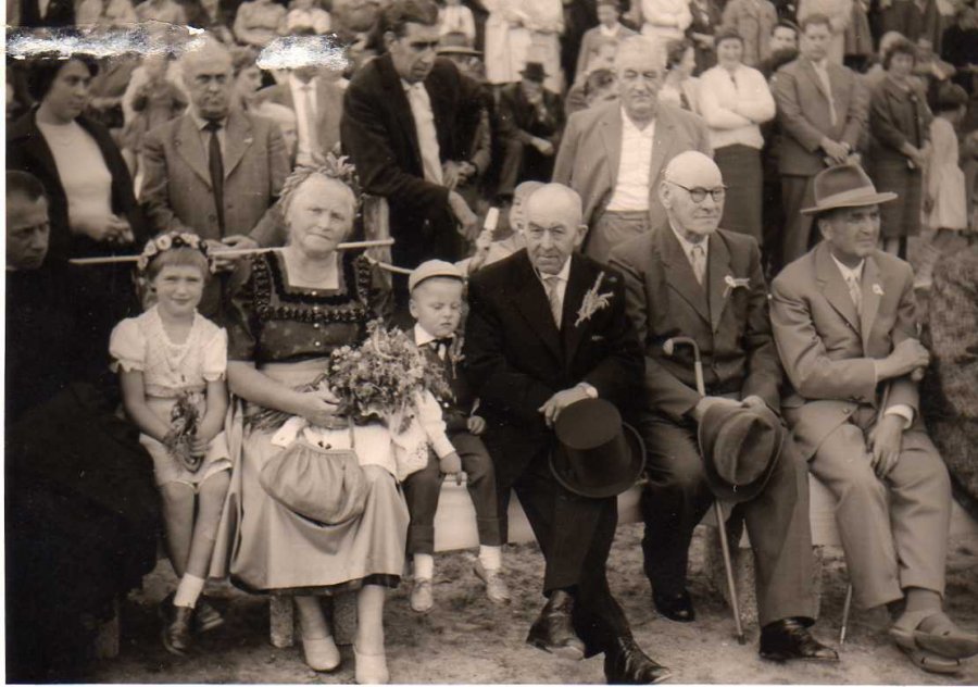 Erntedankfest 1960 Bertha Morosow und Erich Dreibholz